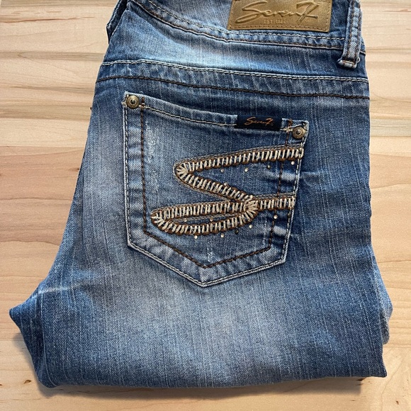 Seven7 Distressed Denim Bermuda Shorts - Picture 9 of 10